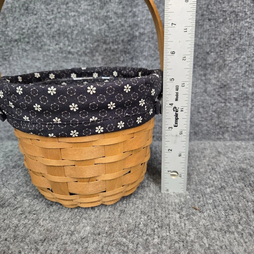 Longaberger 2010 Dresden Basket W/ Black Flower Star Fabric Liner, & Protector